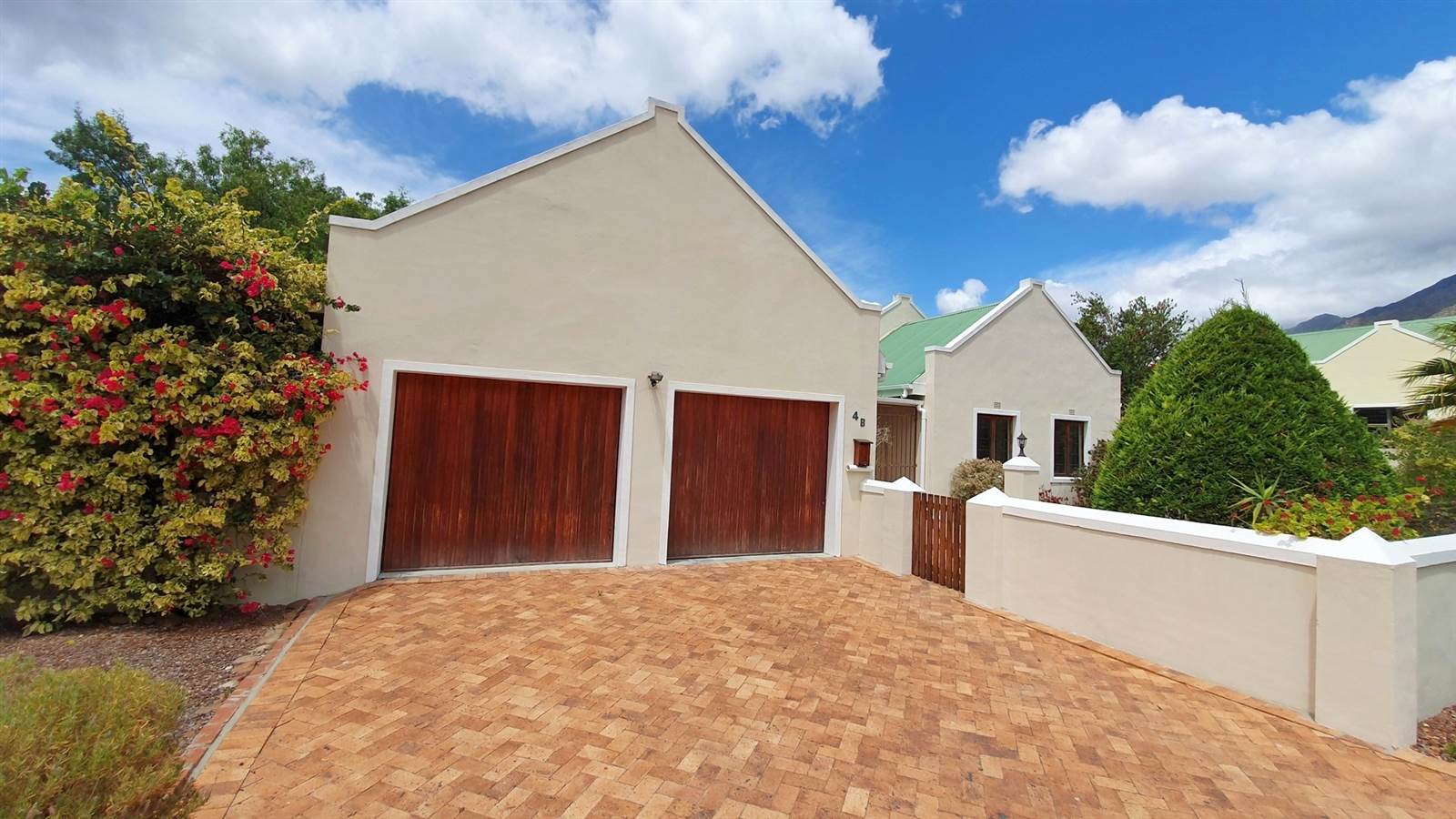 3 Bed House in Montagu photo number 2