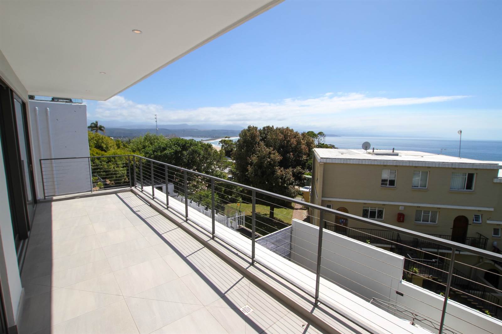 3 Bed Flat in Plettenberg Bay photo number 7