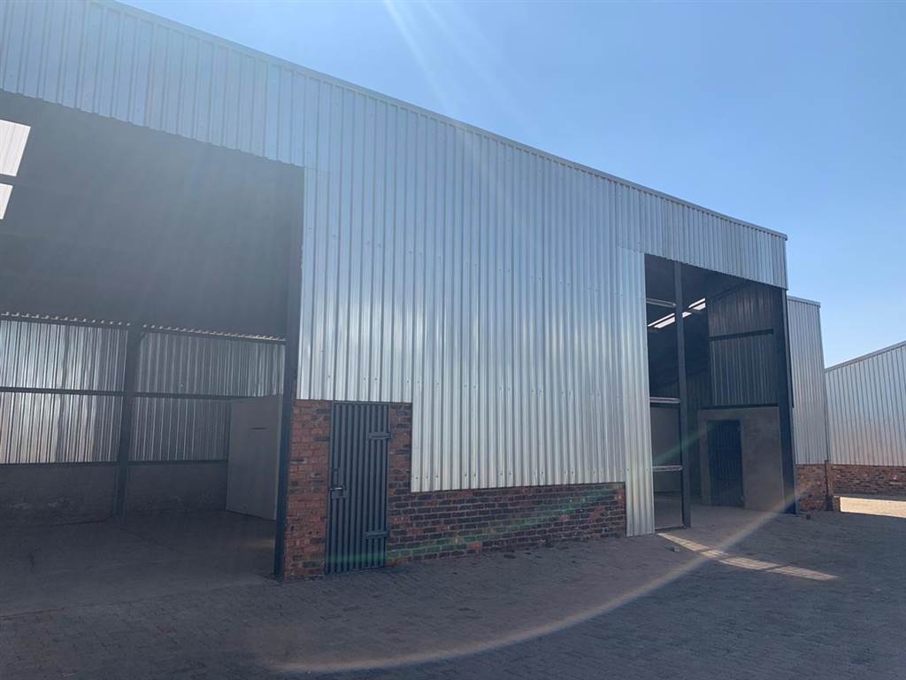 772  m² Industrial space in Clayville photo number 5