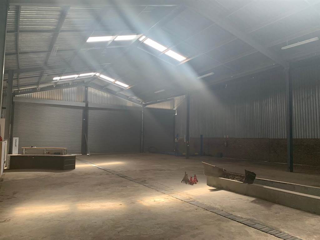 772  m² Industrial space in Clayville photo number 9