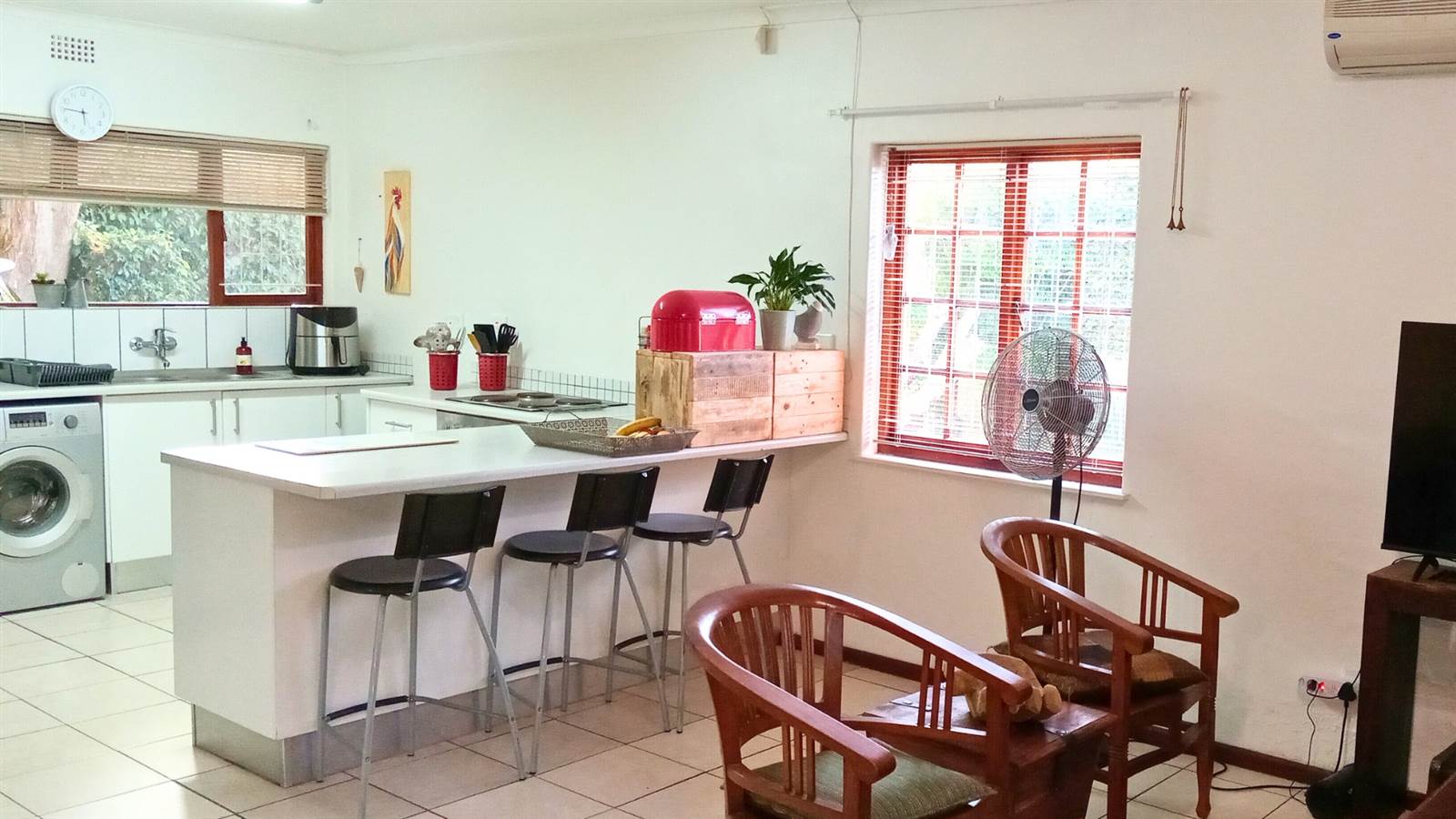 3 Bed House in Paarl Central East photo number 10