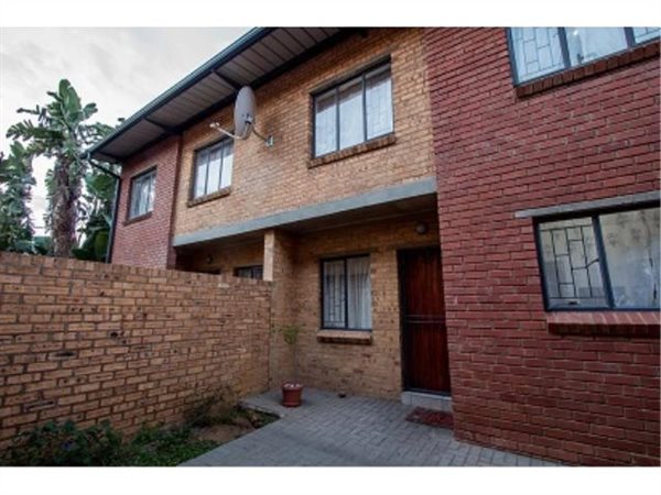 2 Bedroom Flat 2 Bedroom Flat