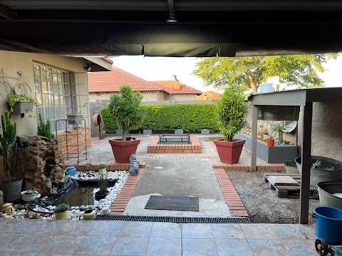 3 Bed House in Waterkloof photo number 22