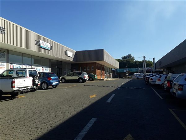 108  m² Commercial space