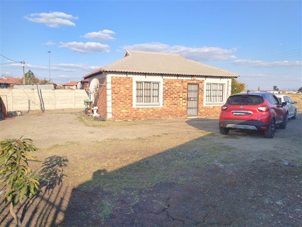 2 Bedroom House 2 Bedroom House