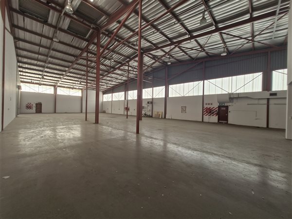1400  m² Industrial space in Halfway House
