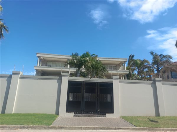 4 Bedroom House 4 Bedroom House