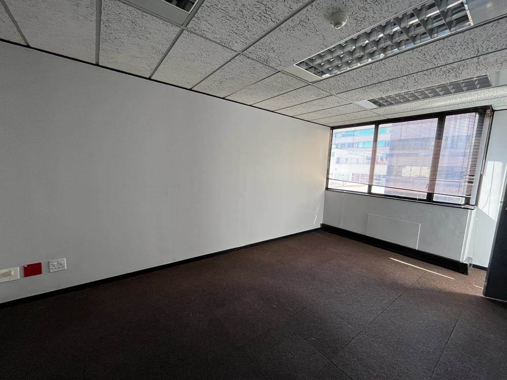 6000  m² Commercial space in Braamfontein photo number 9