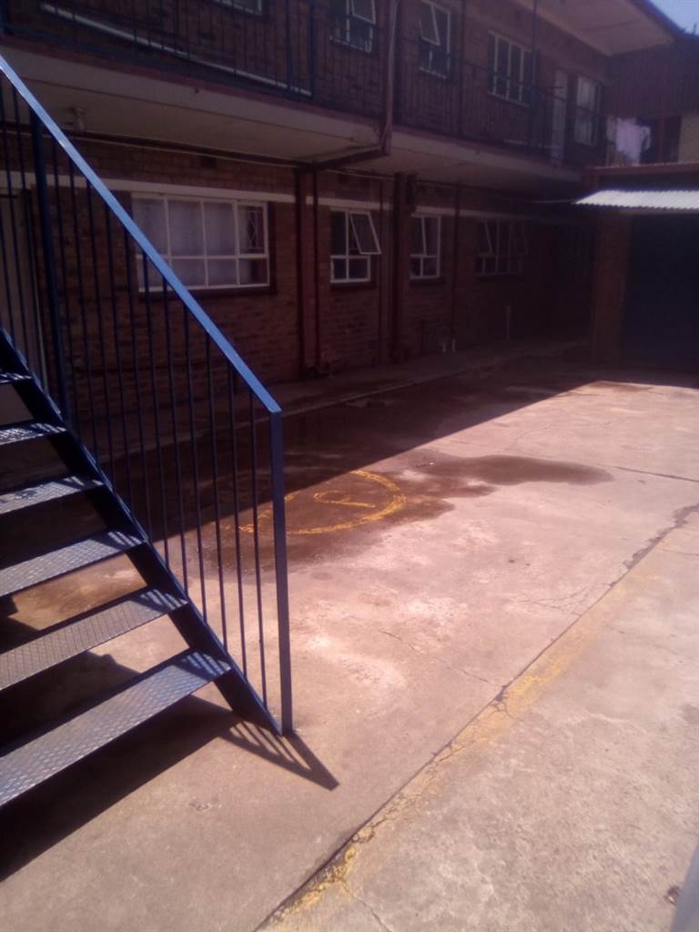 2 Bed Apartment in Dalview photo number 15