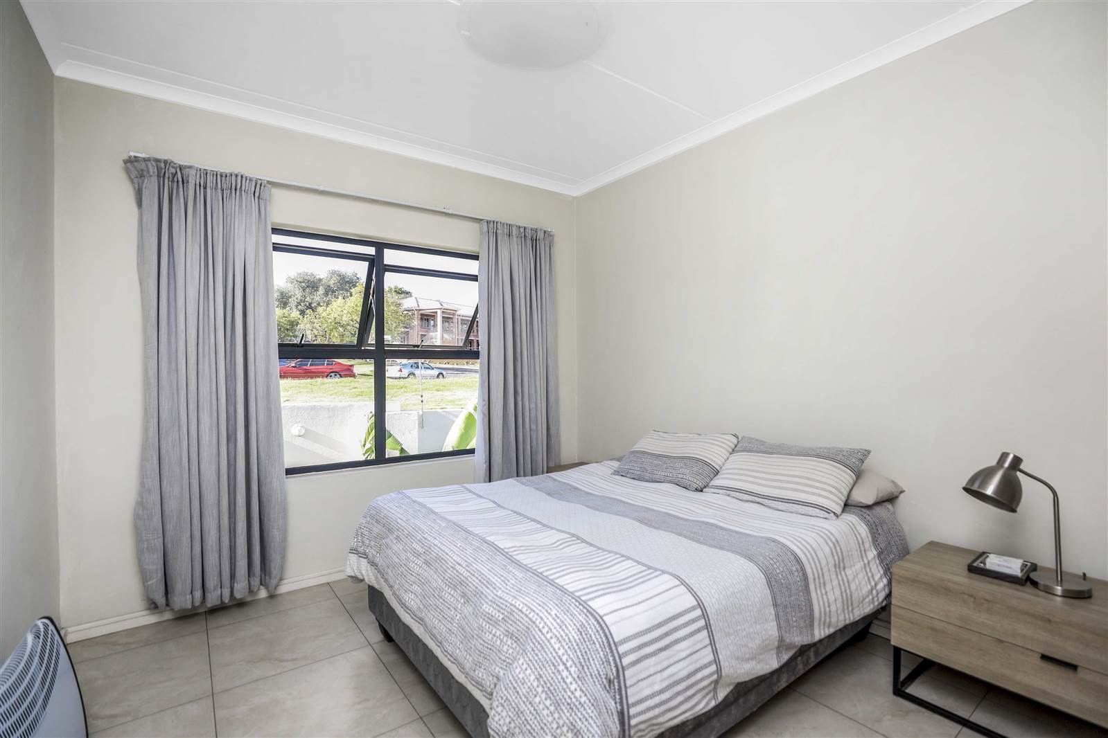 2 Bed Apartment in Randpark Ridge photo number 6