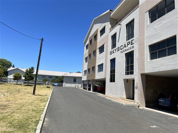 578  m² Commercial space