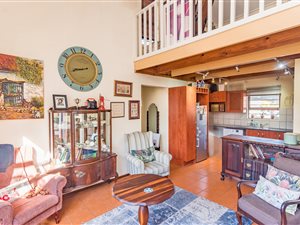 Townhouse in Weltevreden Park