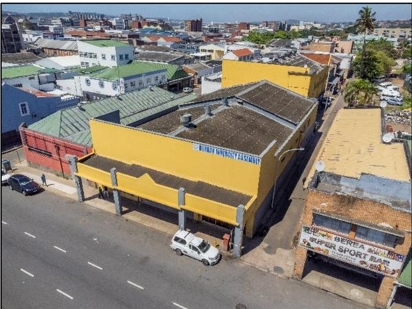 1 340  m² Commercial space