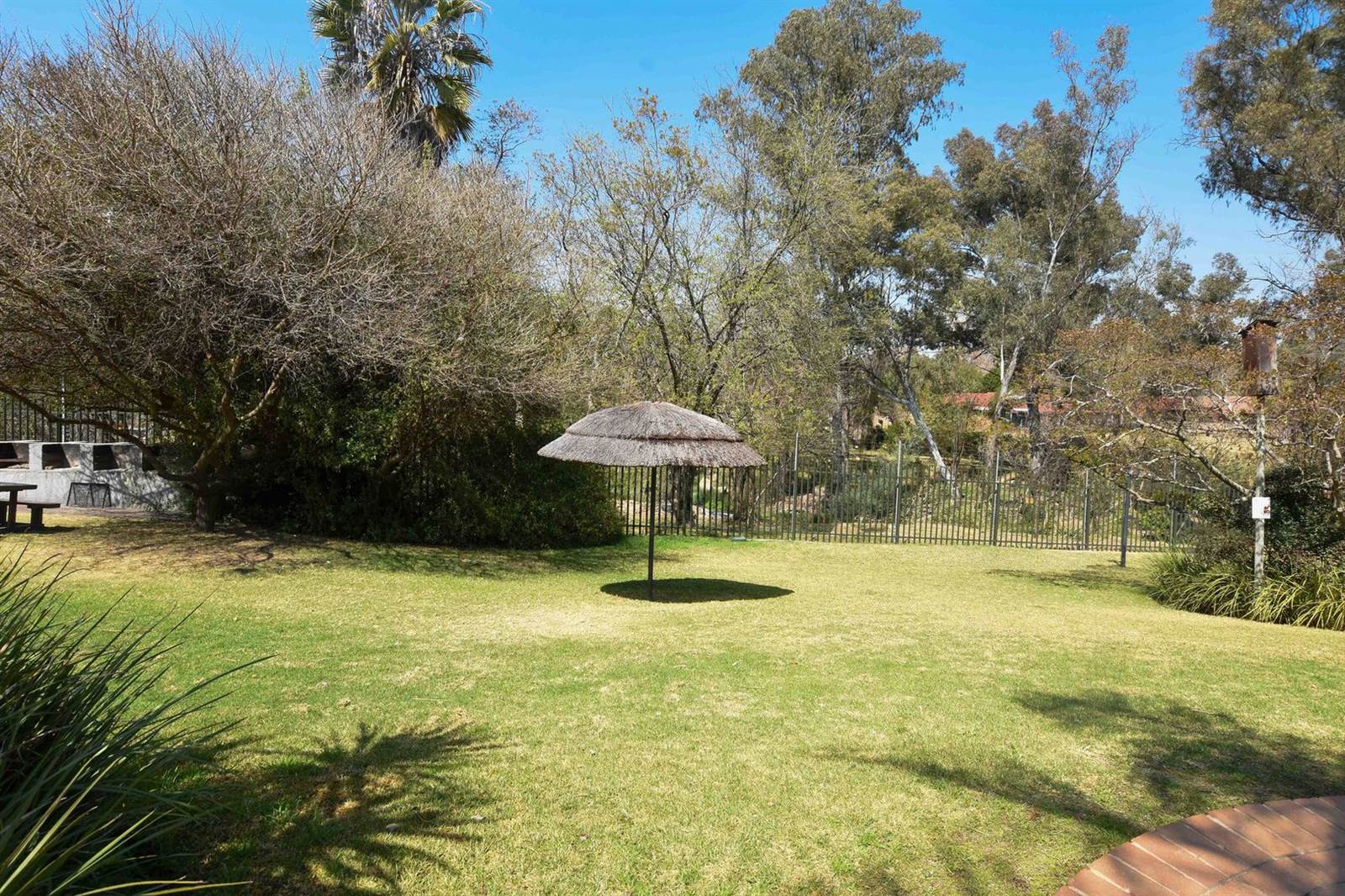 2 Bed Apartment in Jukskei Park photo number 14