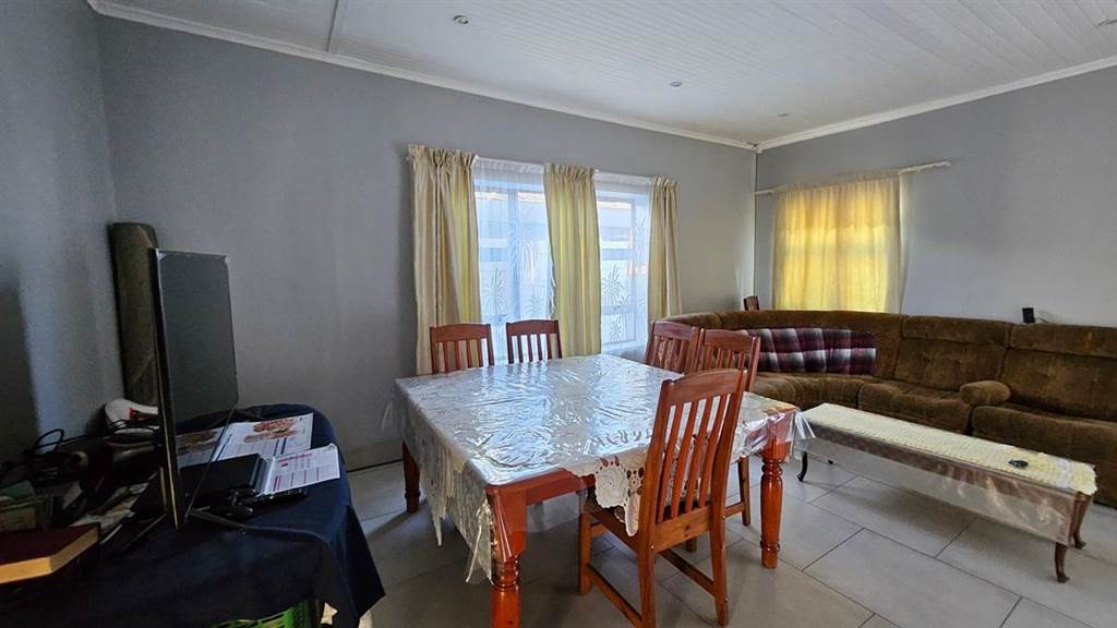 4 Bed House in Rondebosch East photo number 26