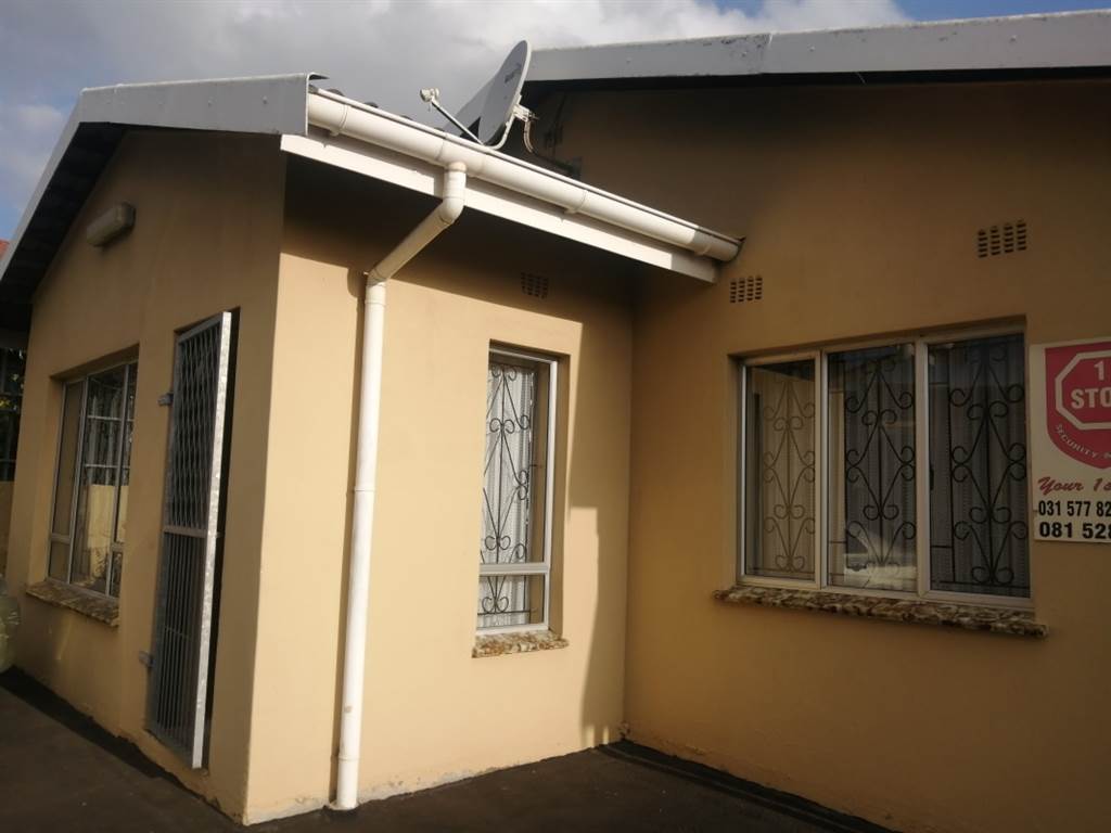 3 Bed House in Newlands West photo number 15