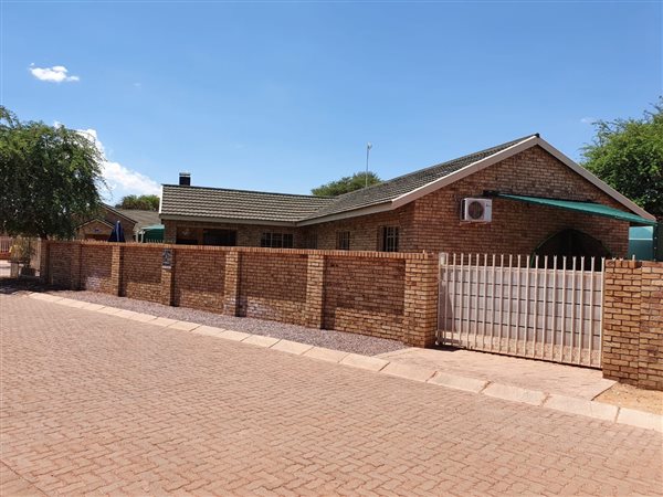 3 Bed Townhouse in Kathu