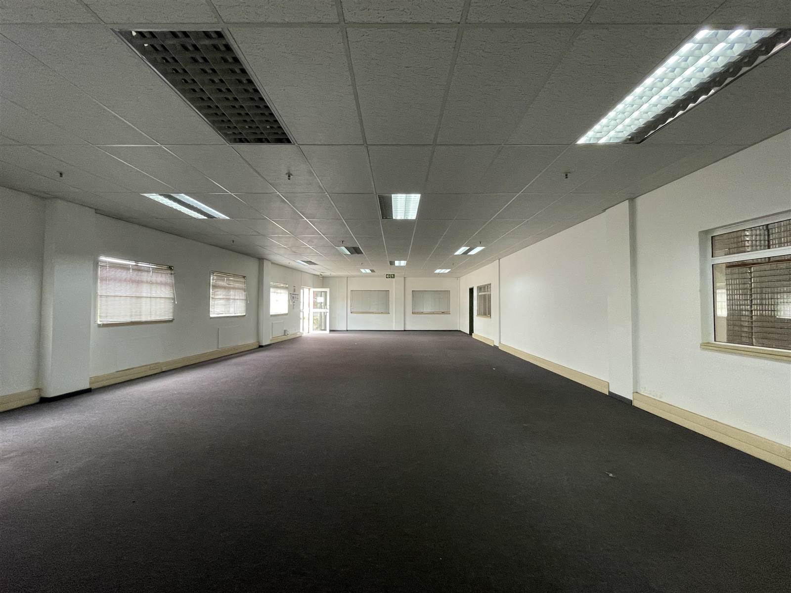 5967  m² Industrial space in Gosforth Park photo number 23