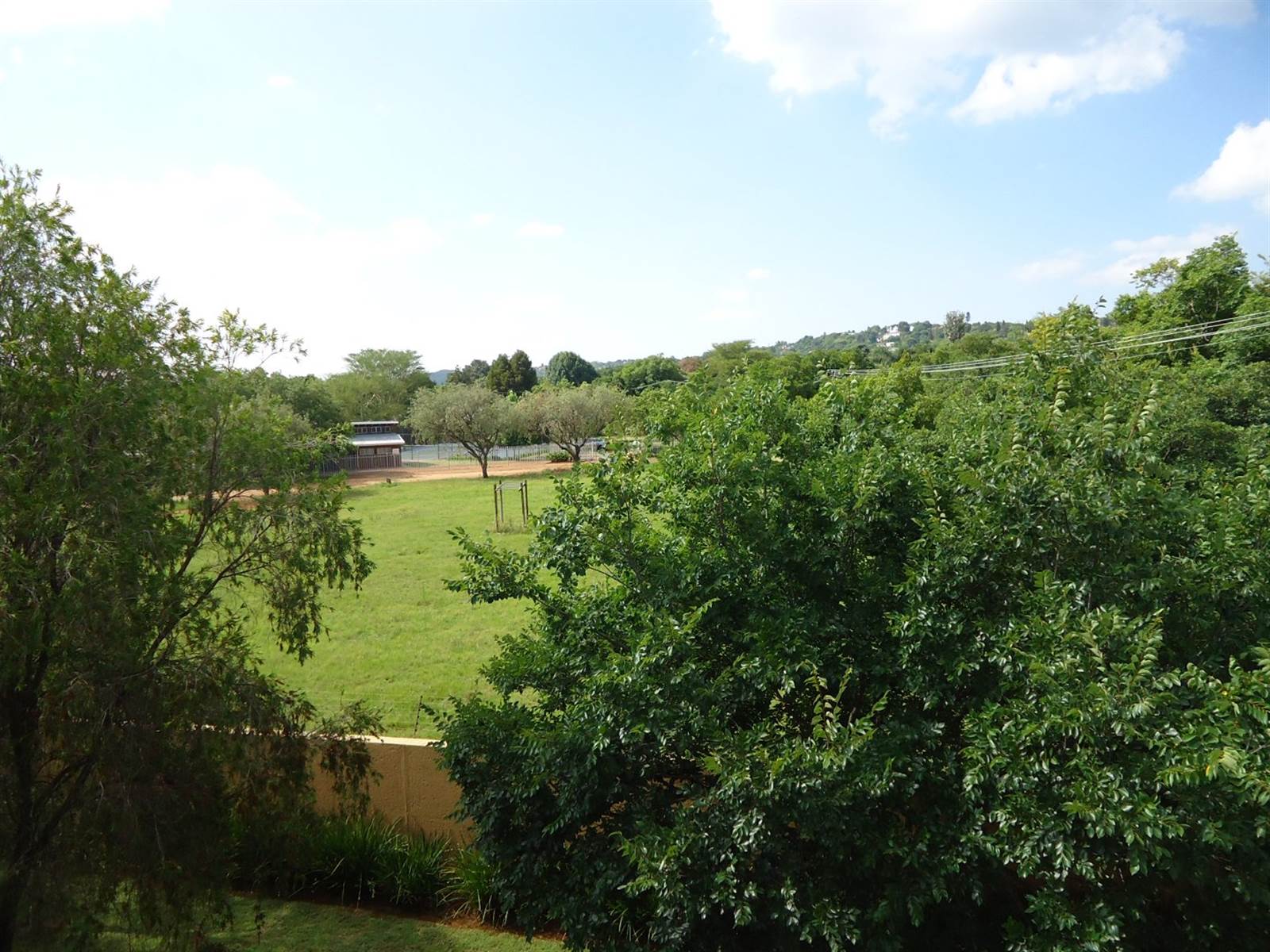 2 Bed Townhouse in Waterkloof Ridge photo number 15