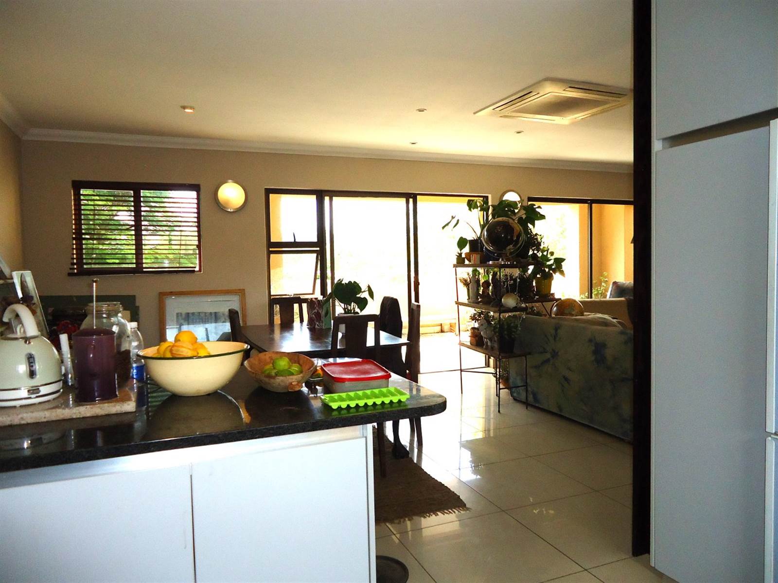 2 Bed Townhouse in Waterkloof Ridge photo number 10
