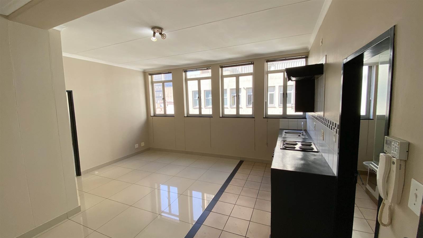 2 Bed Apartment in Braamfontein photo number 5