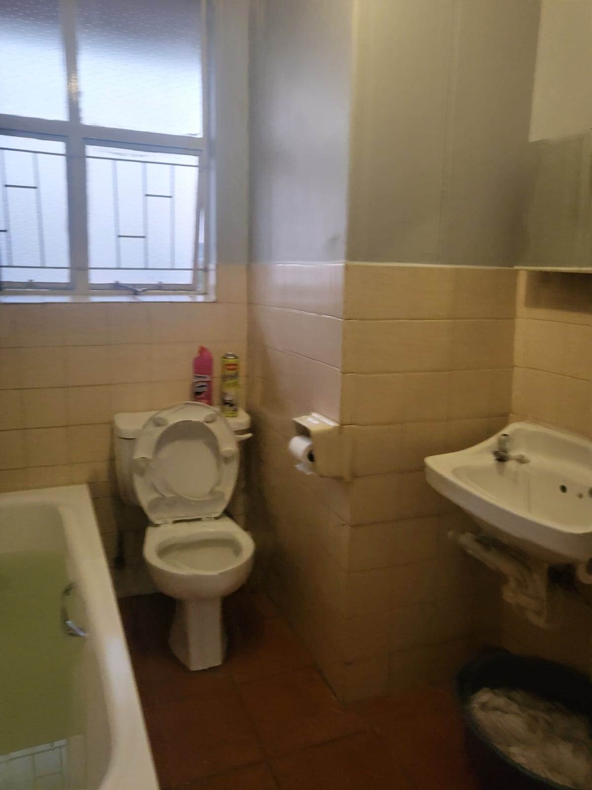 2.5 Bed Apartment in Rietfontein photo number 2