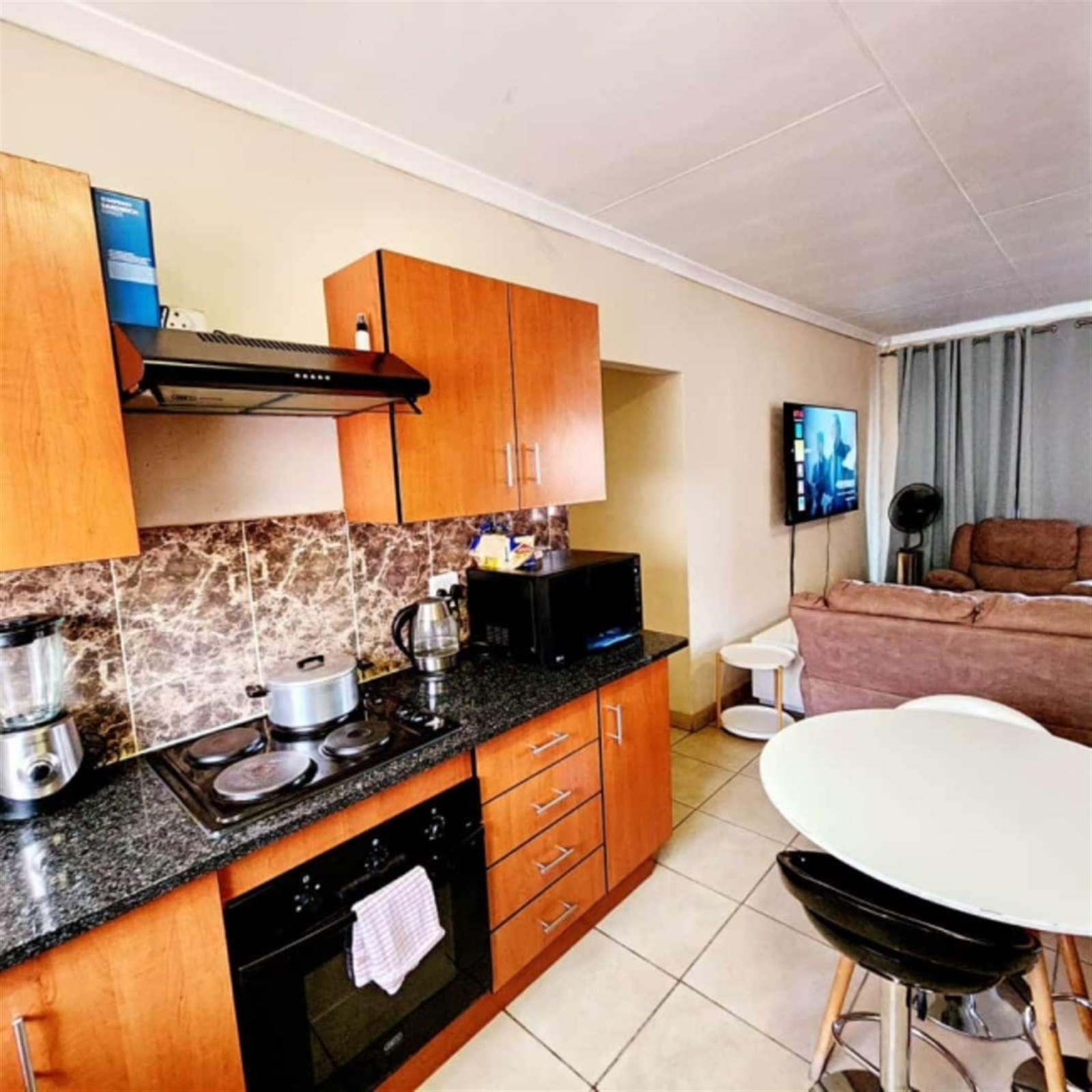 3 Bed House in Waterval East photo number 9