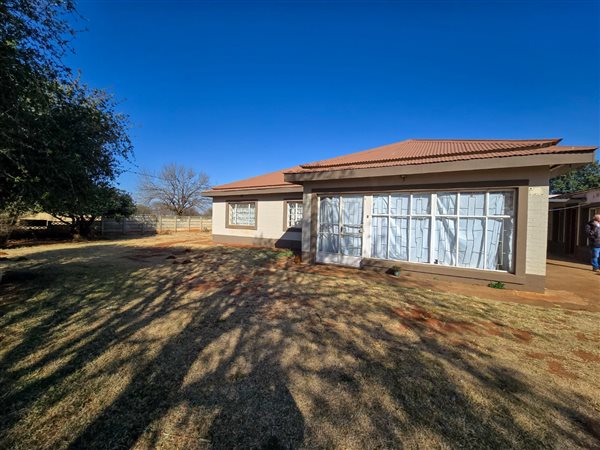 3 Bedroom House 3 Bedroom House