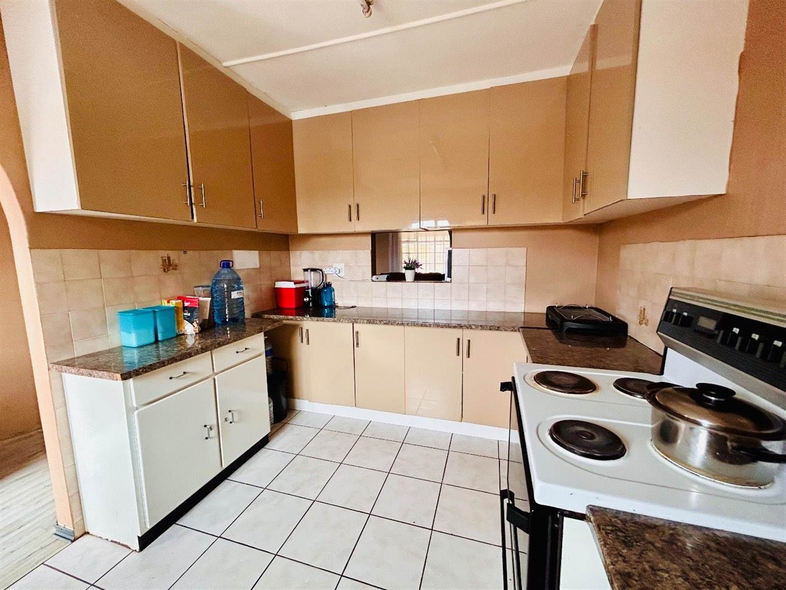 3 Bed Townhouse in Vryheid photo number 5