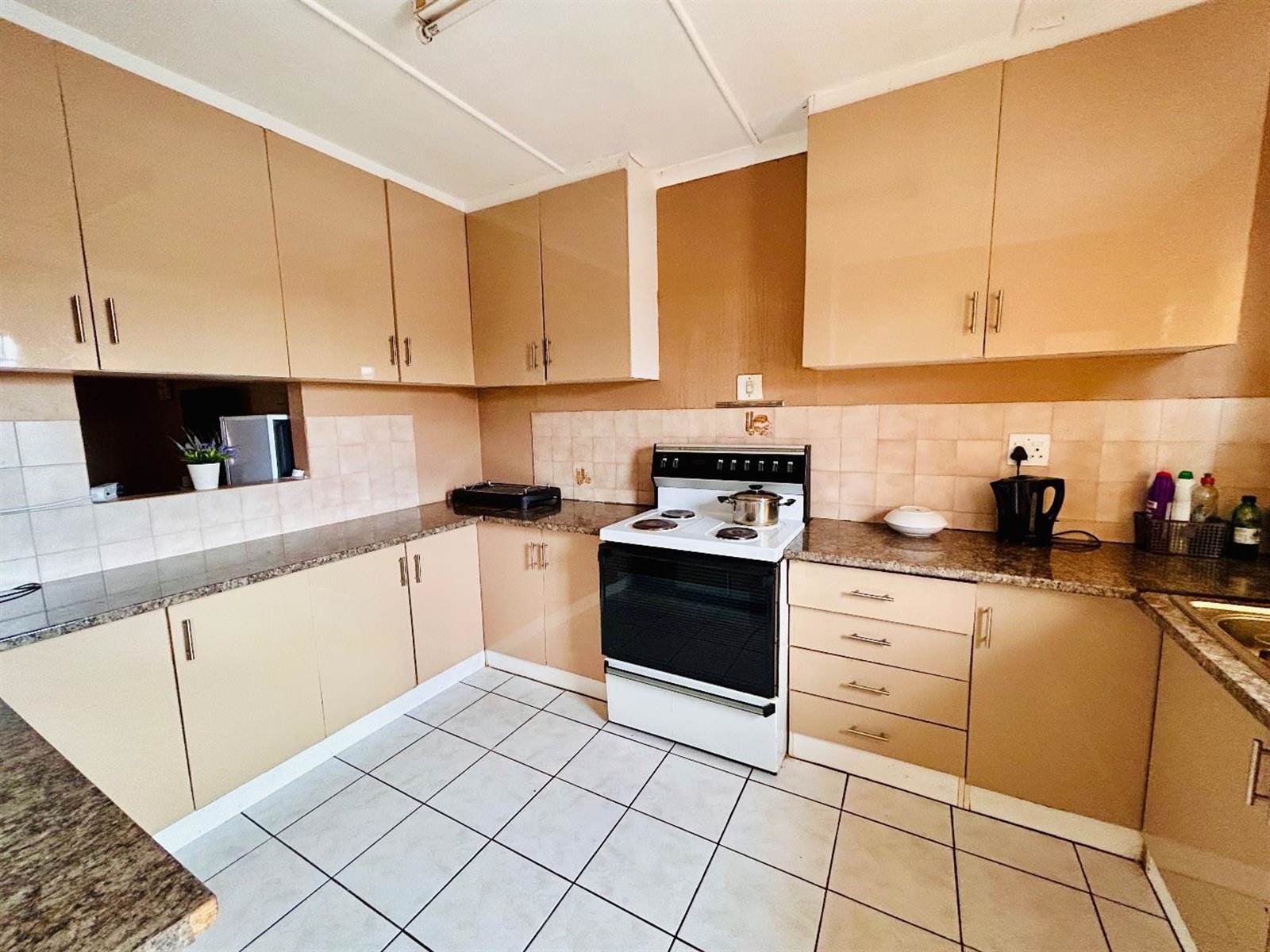 3 Bed Townhouse in Vryheid photo number 6