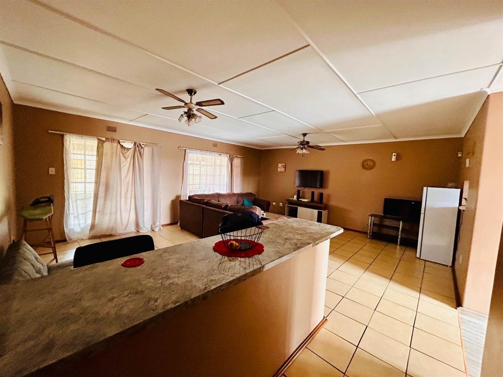 3 Bed Townhouse in Vryheid photo number 12
