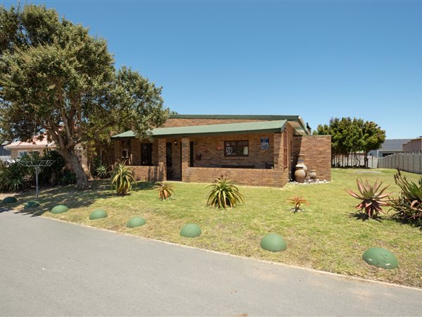 Houses for sale in Franskraal | Private Property