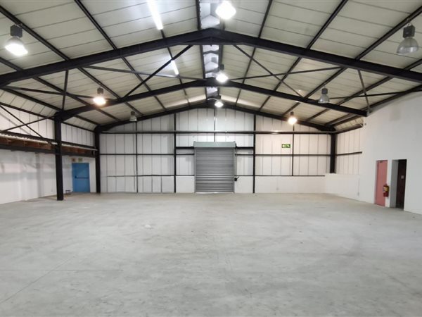 451  m² Industrial space