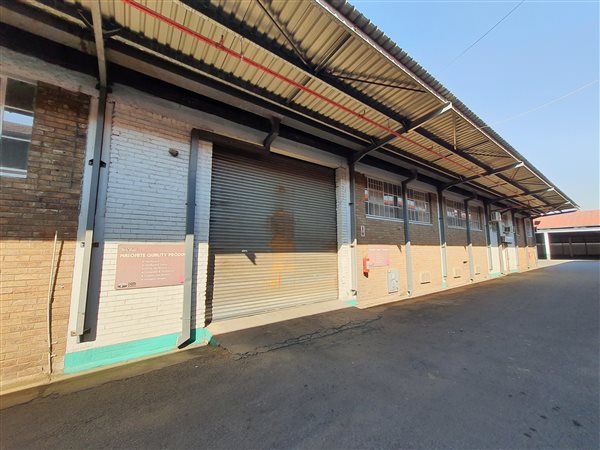 5 500  m² Industrial space