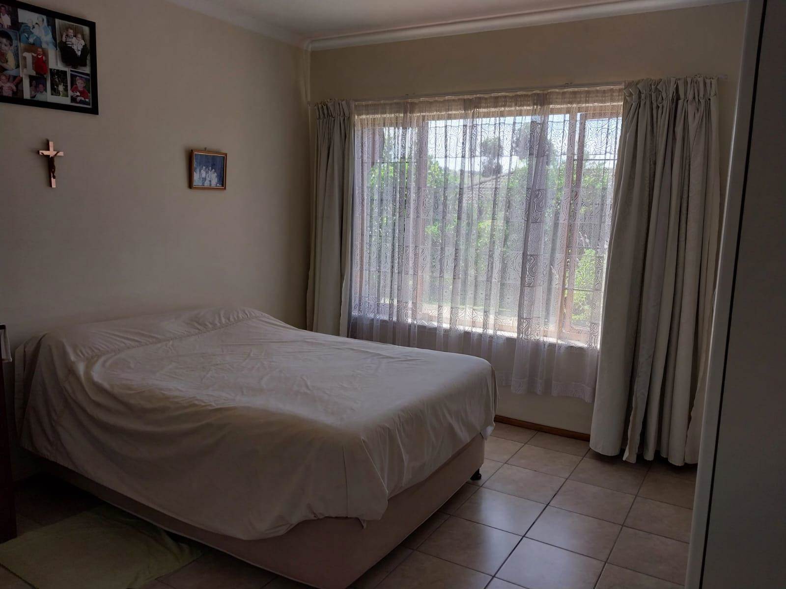 2 Bed Simplex in Howick photo number 19