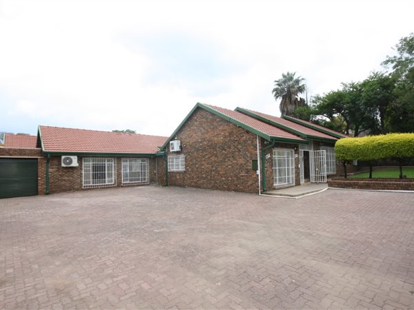 10 Bed House in Edenvale