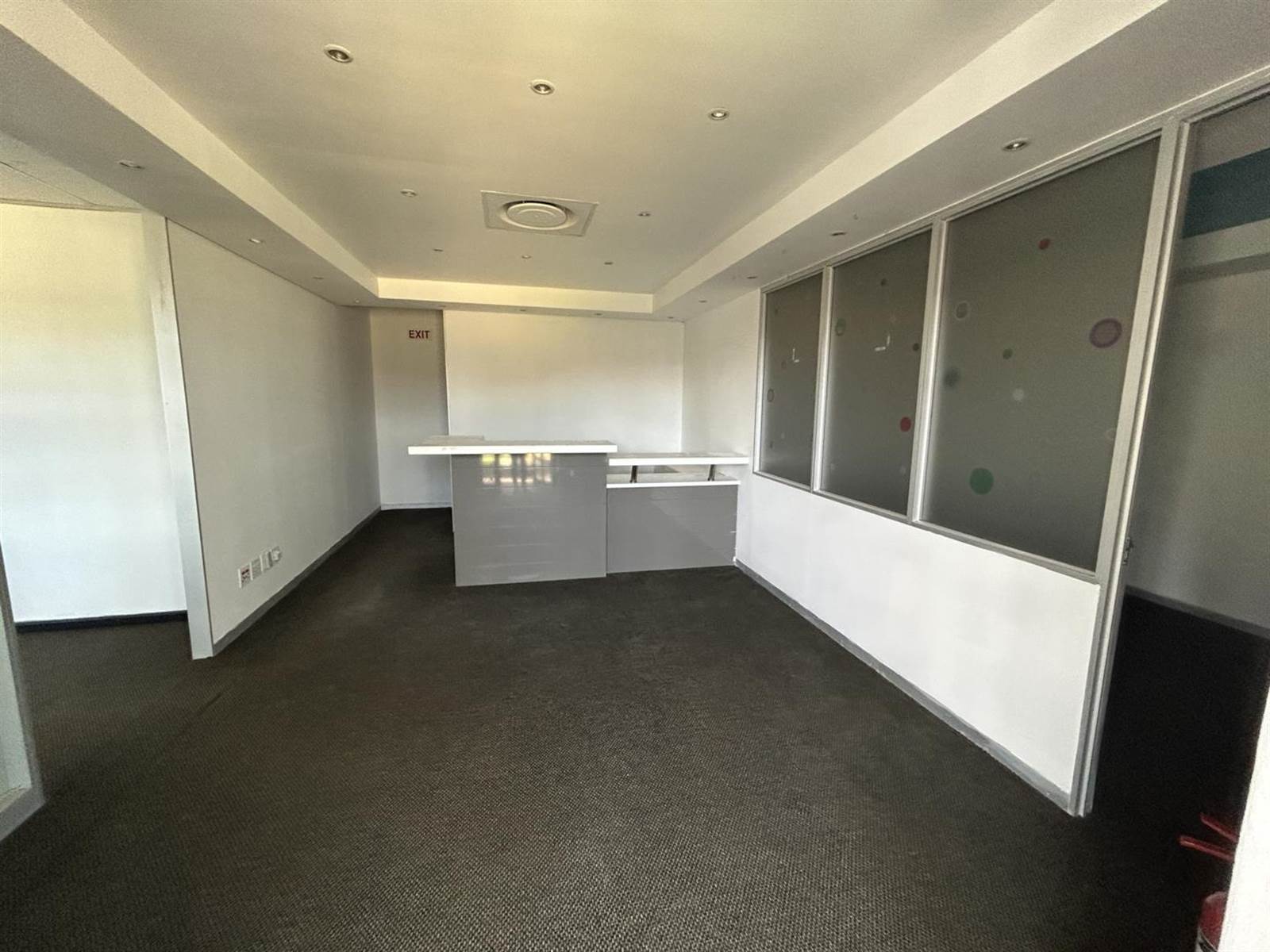 142  m² Office Space in Claremont photo number 8