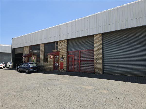 217  m² Industrial space