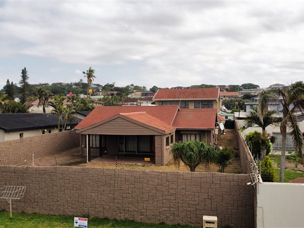 5 Bed House in Shelly Beach