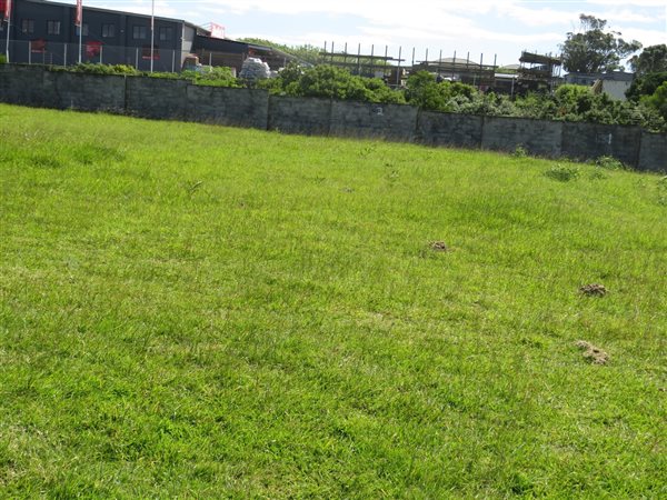 606 m² Land available in Riversbend