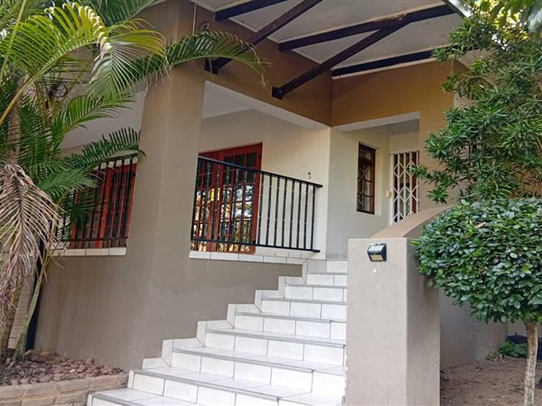 4 Bedroom House 4 Bedroom House
