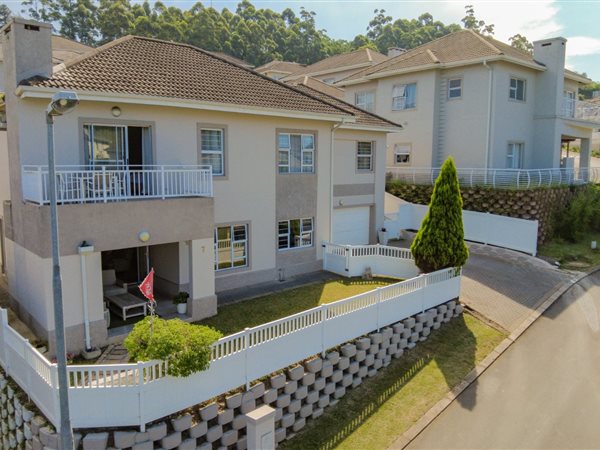 4 Bedroom House 4 Bedroom House