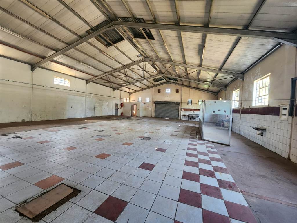 816  m² Commercial space in Louis Trichardt photo number 4
