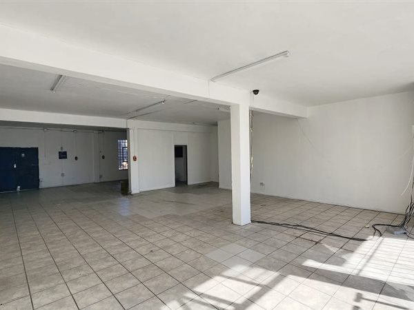 150  m² Commercial space