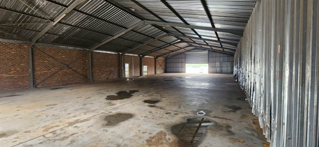 450  m² Industrial space in Pomona photo number 6
