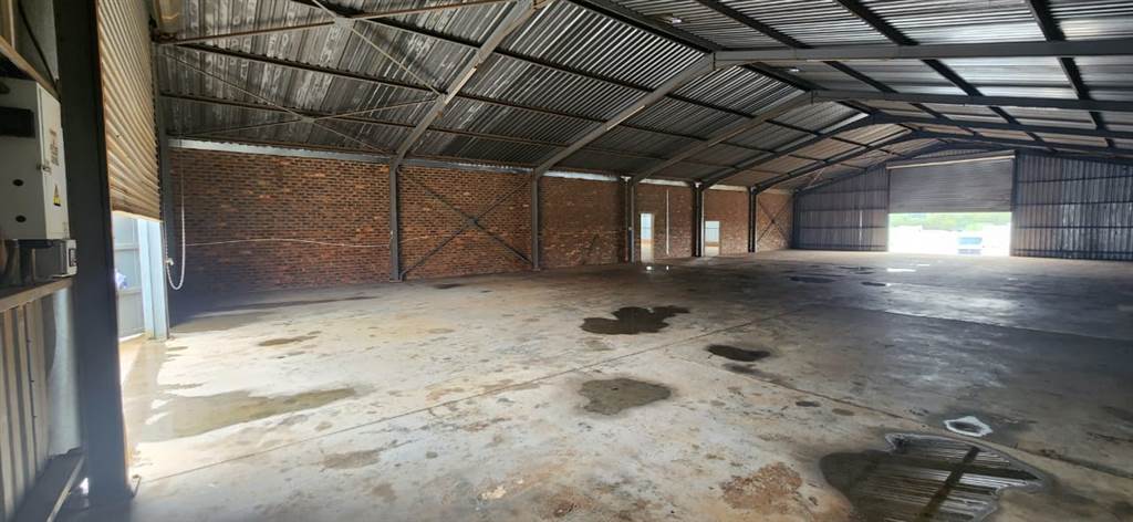 450  m² Industrial space in Pomona photo number 4