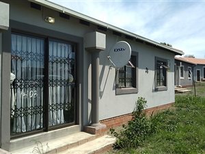 3 Bed House in Lynnwood Park