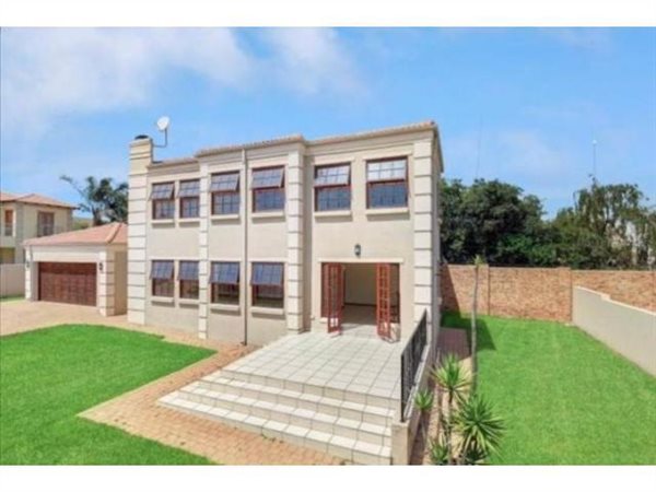3 Bed House in Kyalami