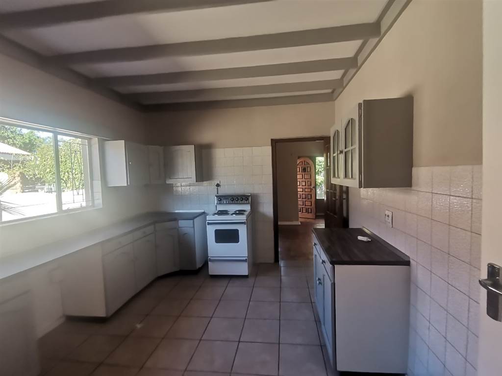 3 Bed House in Rietfontein photo number 23