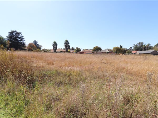 2181 m² Land available in Dersley